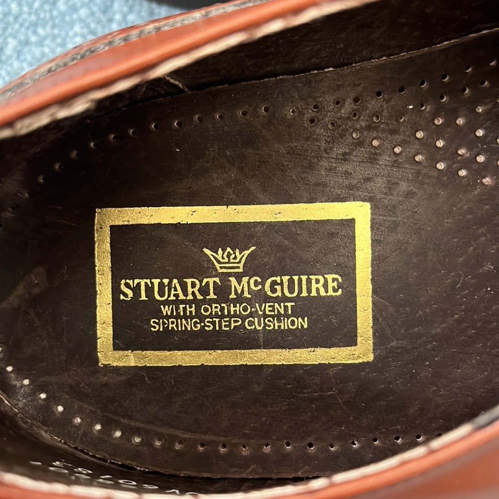 Never worn!!Stuart McGuire Men’s Dress Oxfords. Caramel color. Size 11 - Picture 7 of 8